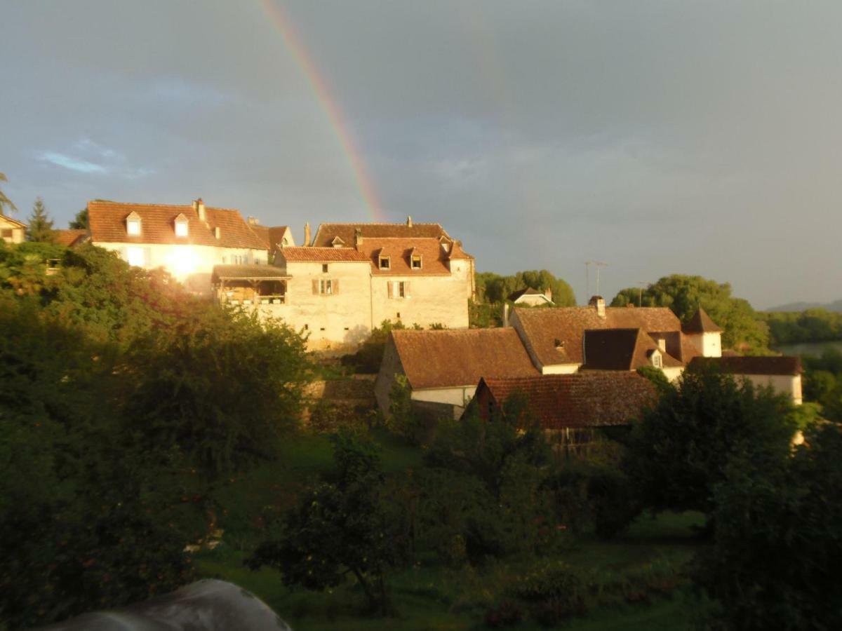 La Chabotine Bed and Breakfast Allas-Les-Mines Exterior foto